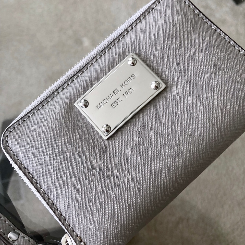 Michael Kors Jet Set Leather Wallet/Wristlet